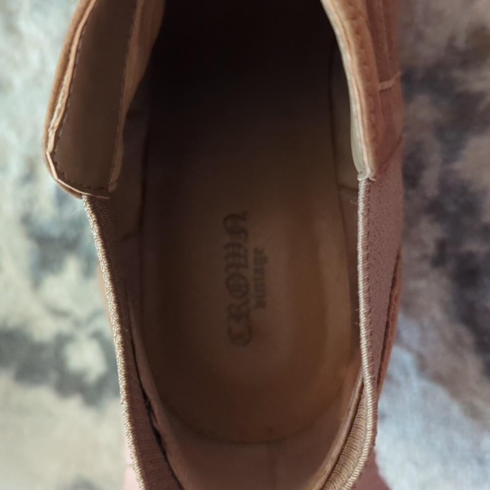 Wedge ankle bootie - Picture 10 of 12